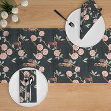 Load image into Gallery viewer, Floralista(Table Runner)

