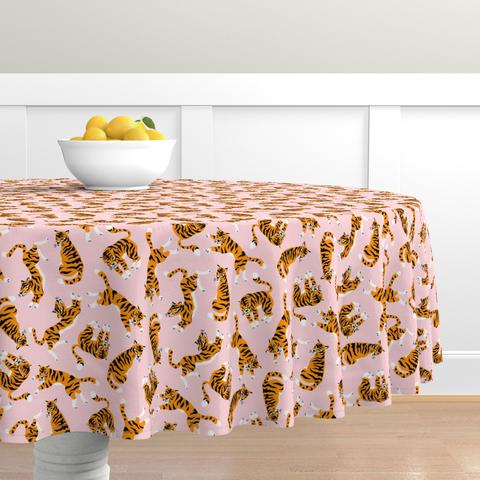 Tigers on the pink large scale (Round Tablecloth)